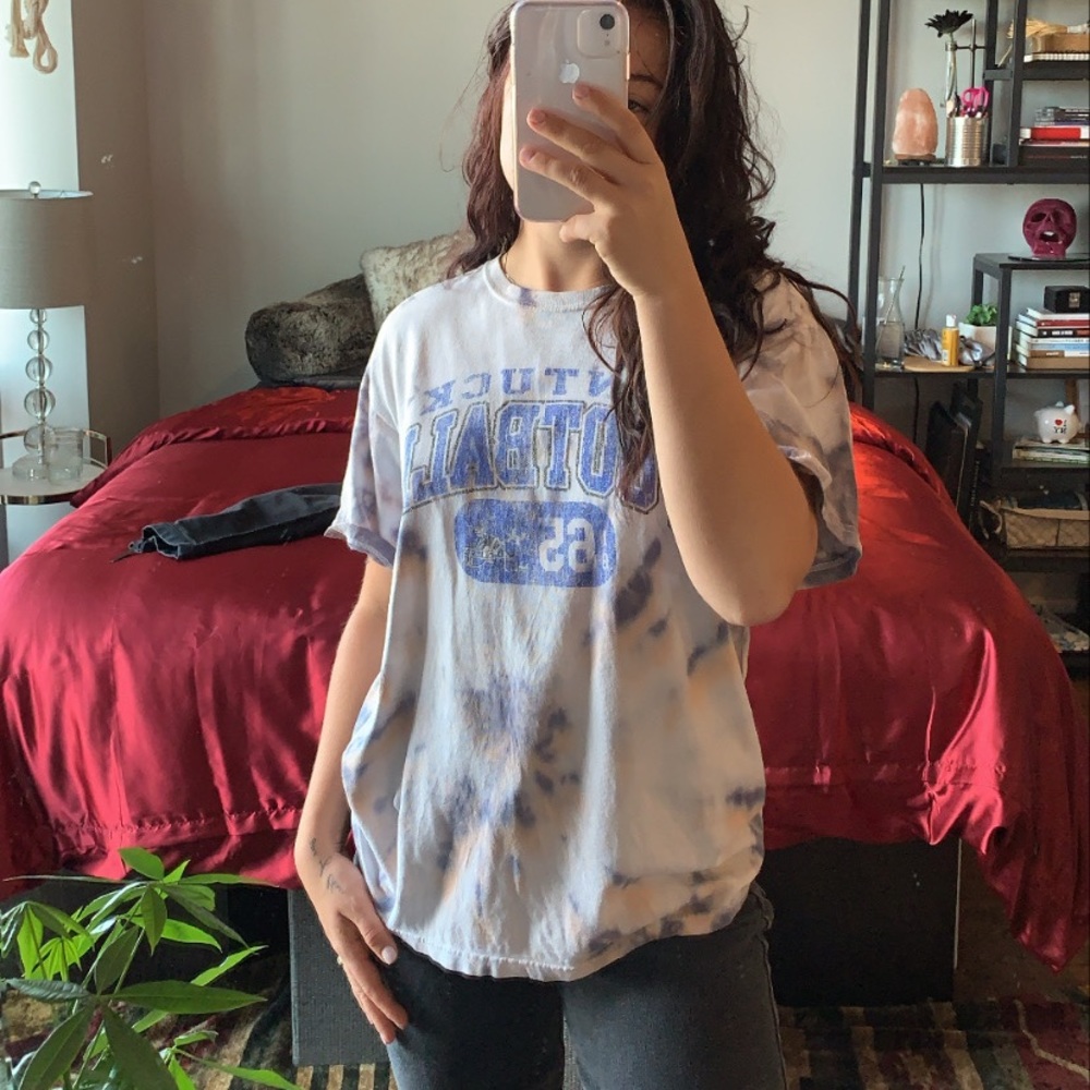 Kentucky Football Tshirt- Tie dye, light distress